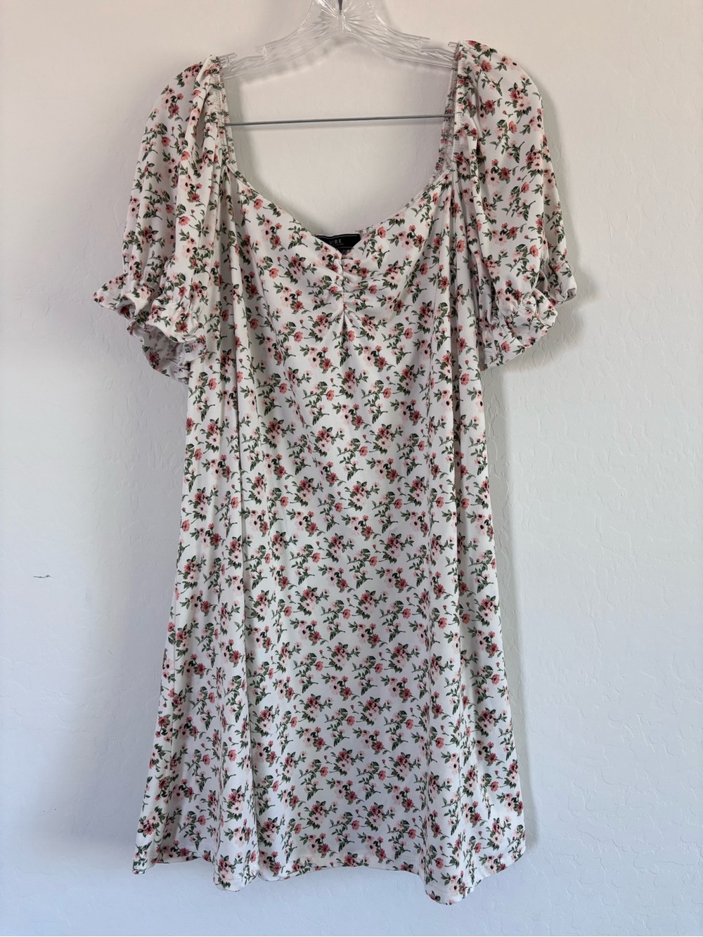VIBE White Floral Ruffle Sleeve Busty Feminine Mini Dress Plus Size 2X